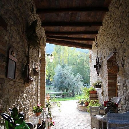 Casale Fontanile Bed And Breakfast Smerillo Kültér fotó