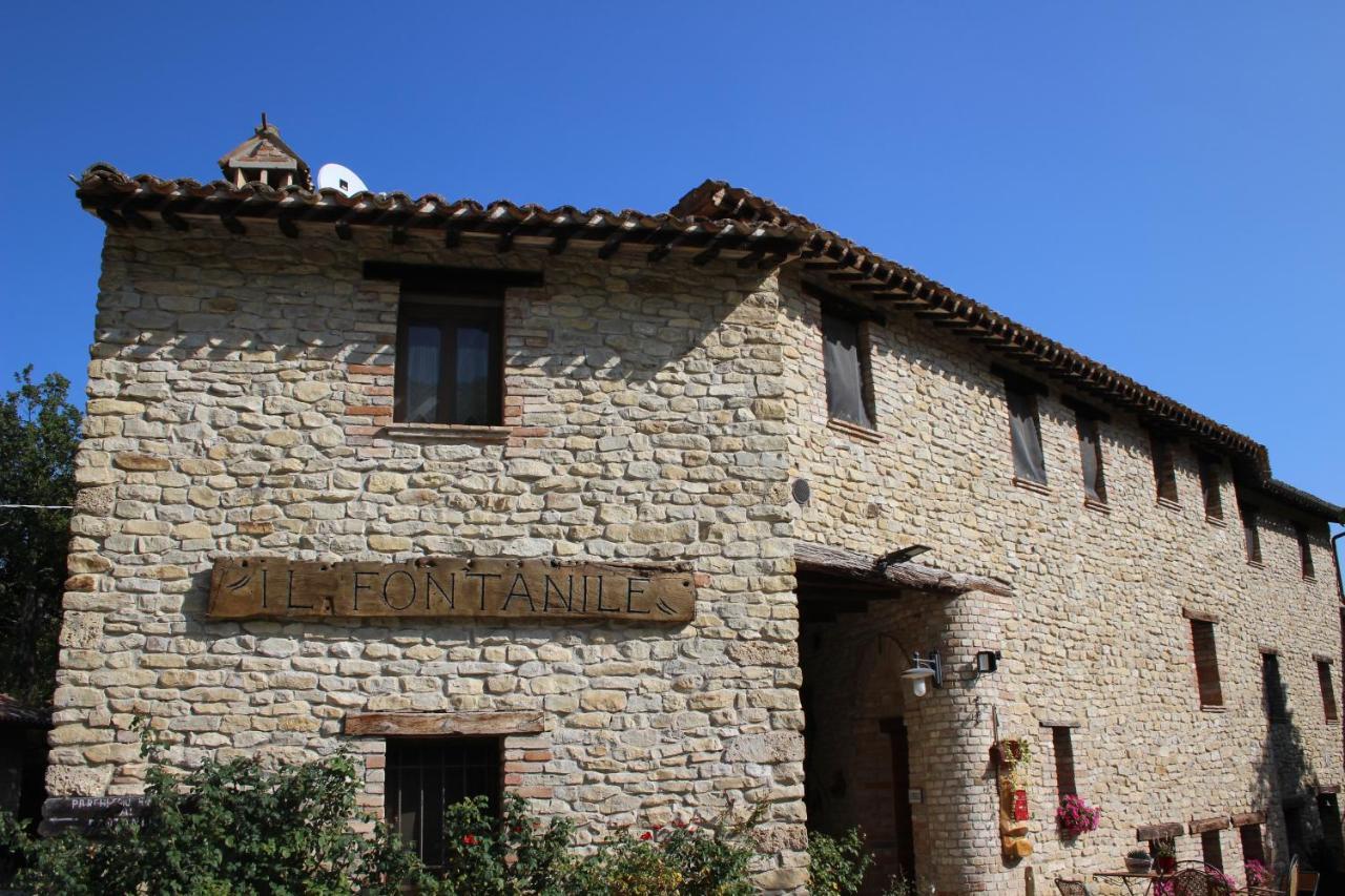 Casale Fontanile Bed And Breakfast Smerillo Kültér fotó